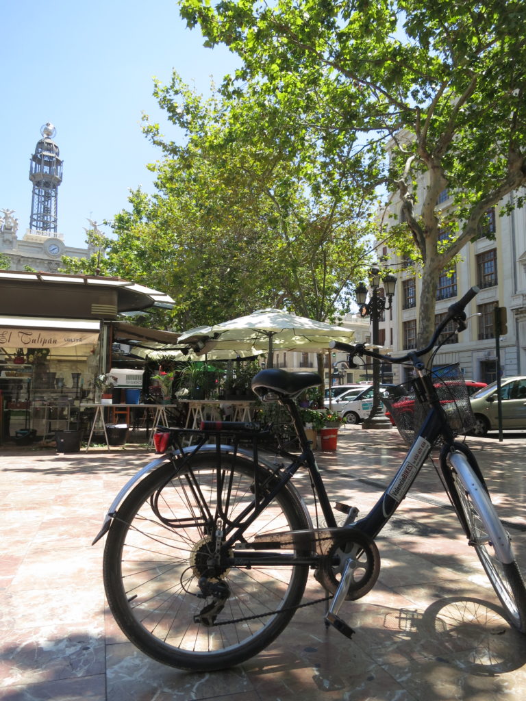 Mit dem Fahrrad durch Valencia